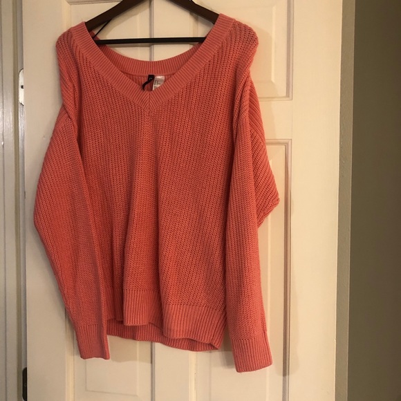 V-neck sweater - Picture 1 of 1